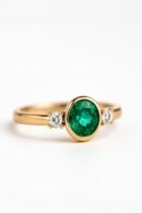 Emerald Ring in 18K Gold with Diamonds